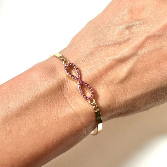 ⭐️ 5 for $25 Gold Tone & Pink Infinity Adjustable Bracelet - Picture 3 of 4